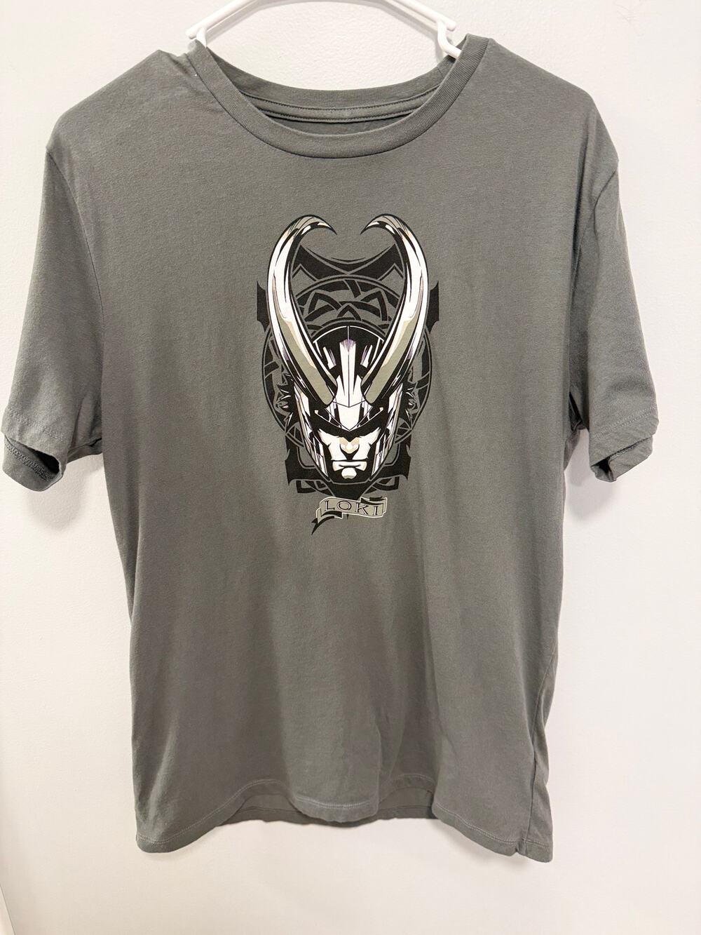 Gap Marvel Loki Shirt Size Medium